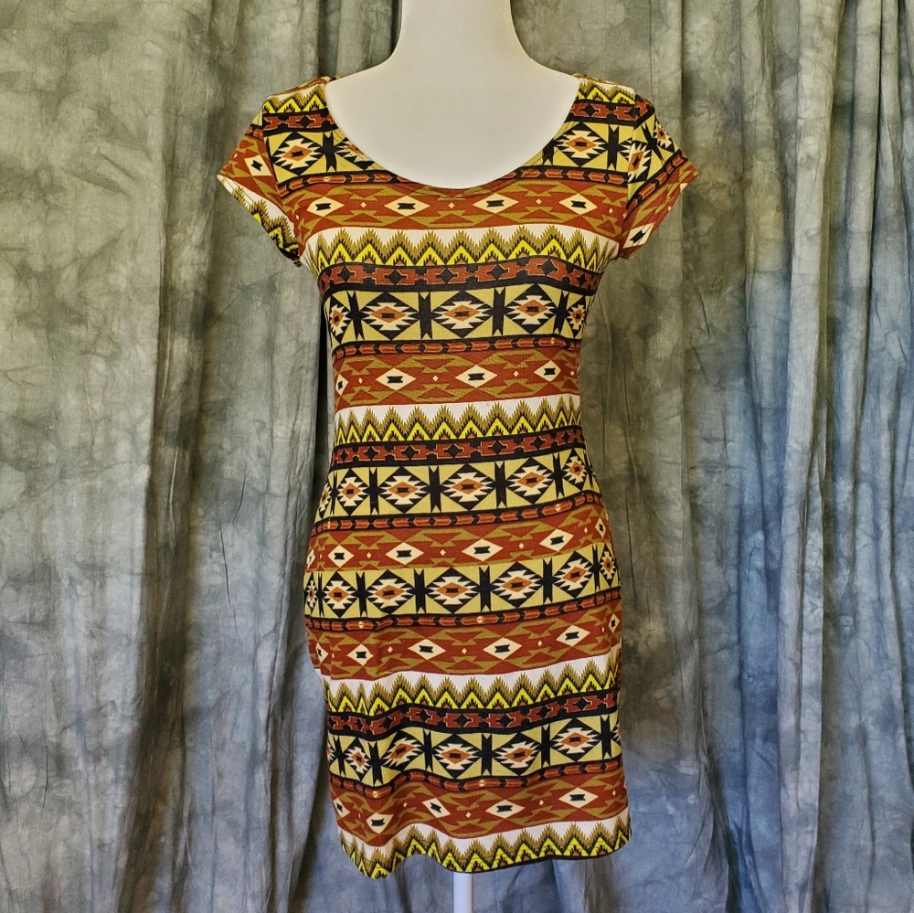 Vibe Dress